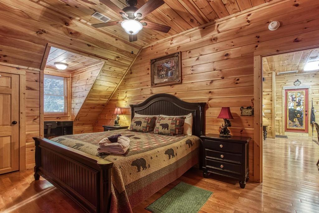 Papa Bear, Hot Tub, Wifi, 1089 Free Tickets Each Paid Day, Dollywood And More Sevierville Εξωτερικό φωτογραφία