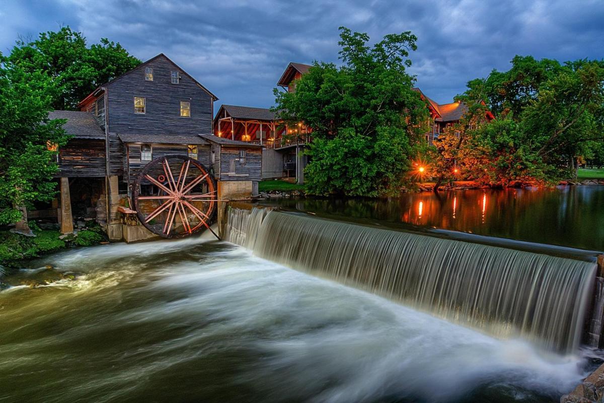 Papa Bear, Hot Tub, Wifi, 1089 Free Tickets Each Paid Day, Dollywood And More Sevierville Εξωτερικό φωτογραφία