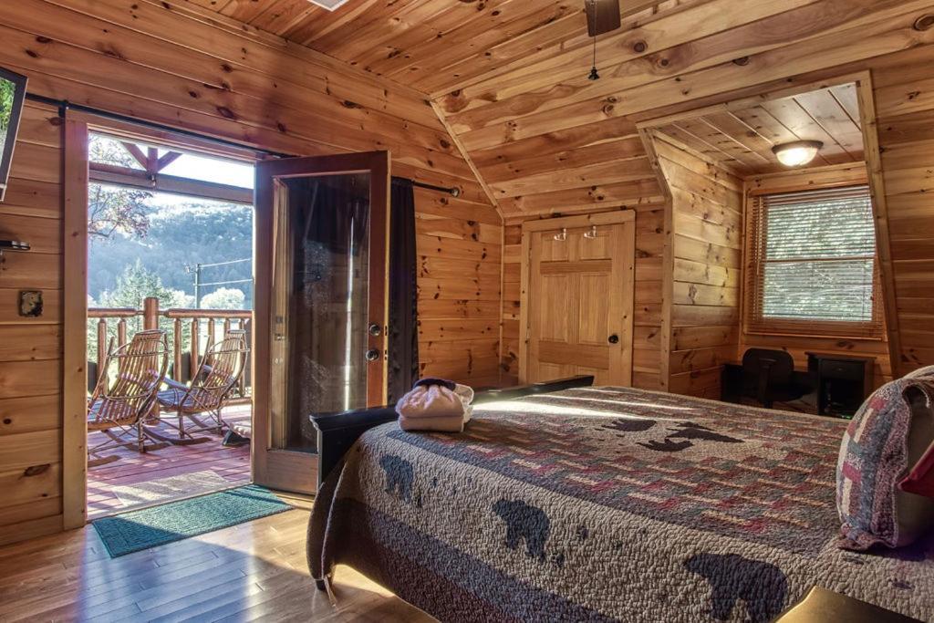 Papa Bear, Hot Tub, Wifi, 1089 Free Tickets Each Paid Day, Dollywood And More Sevierville Εξωτερικό φωτογραφία