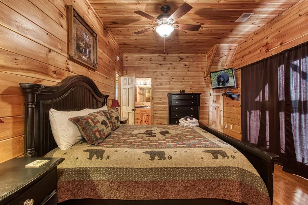 Papa Bear, Hot Tub, Wifi, 1089 Free Tickets Each Paid Day, Dollywood And More Sevierville Εξωτερικό φωτογραφία
